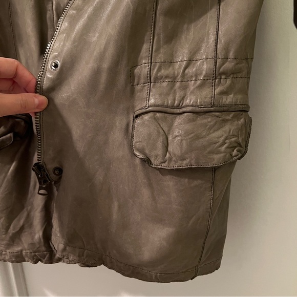 Sisii Military Style Leather Jacket in Army Green - Picture 5 of 15